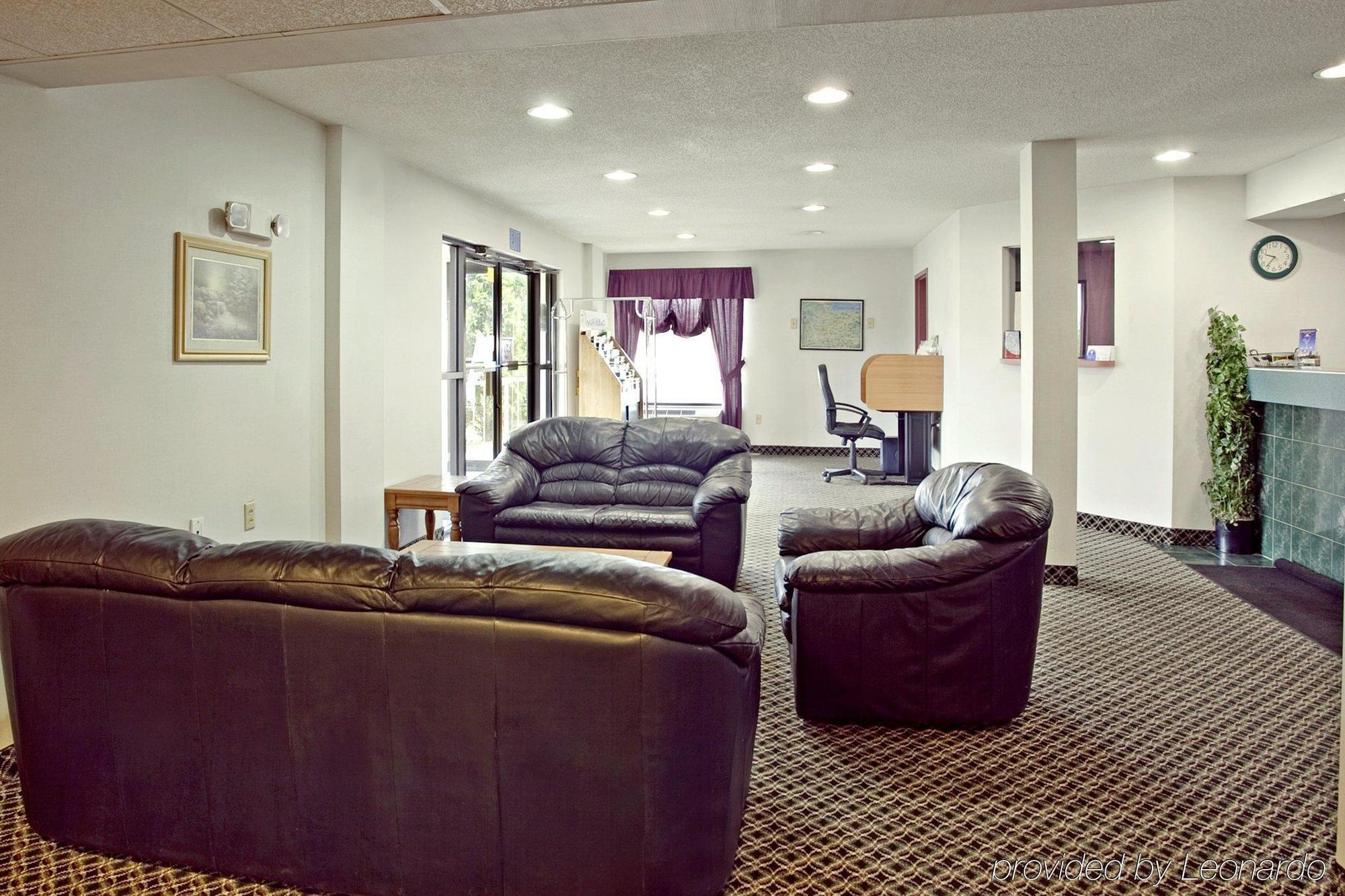 Super 8 By Wyndham Somerset Exteriér fotografie
