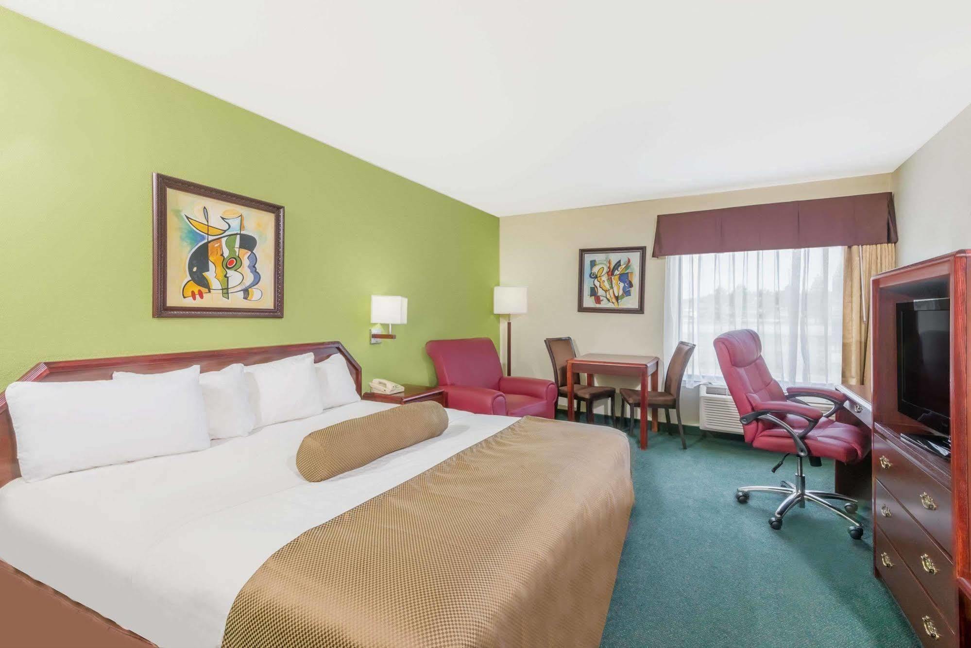 Super 8 By Wyndham Somerset Exteriér fotografie